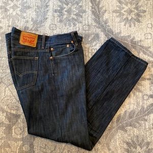 Levi’s 569 straight leg jeans.